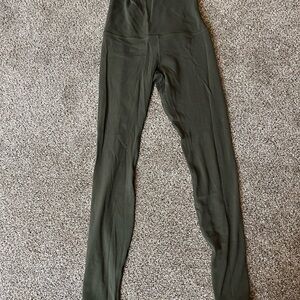 Lululemon Olive Green Ultra High-rise Align Leggings size 6 28 inseam